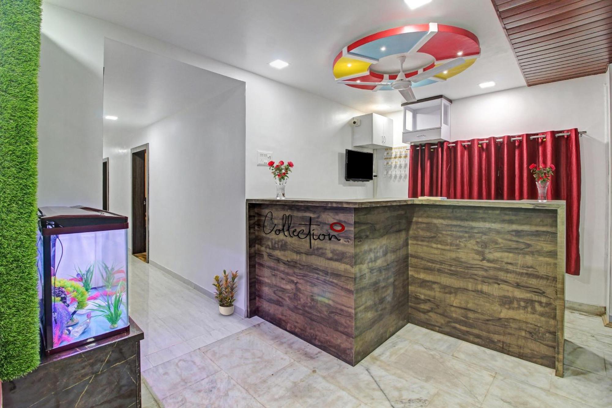 Collection O Sairaj Lodging & Boarding Hotel Shikrapur Luaran gambar